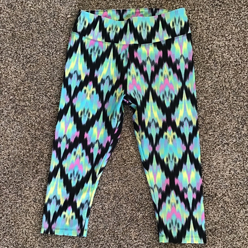 Balance Collection Multicolored Athletic Cropped Pants Sz M